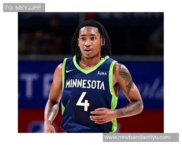 迪文岑佐与里德三分球表现不佳却携手贡献21分展现默契配合